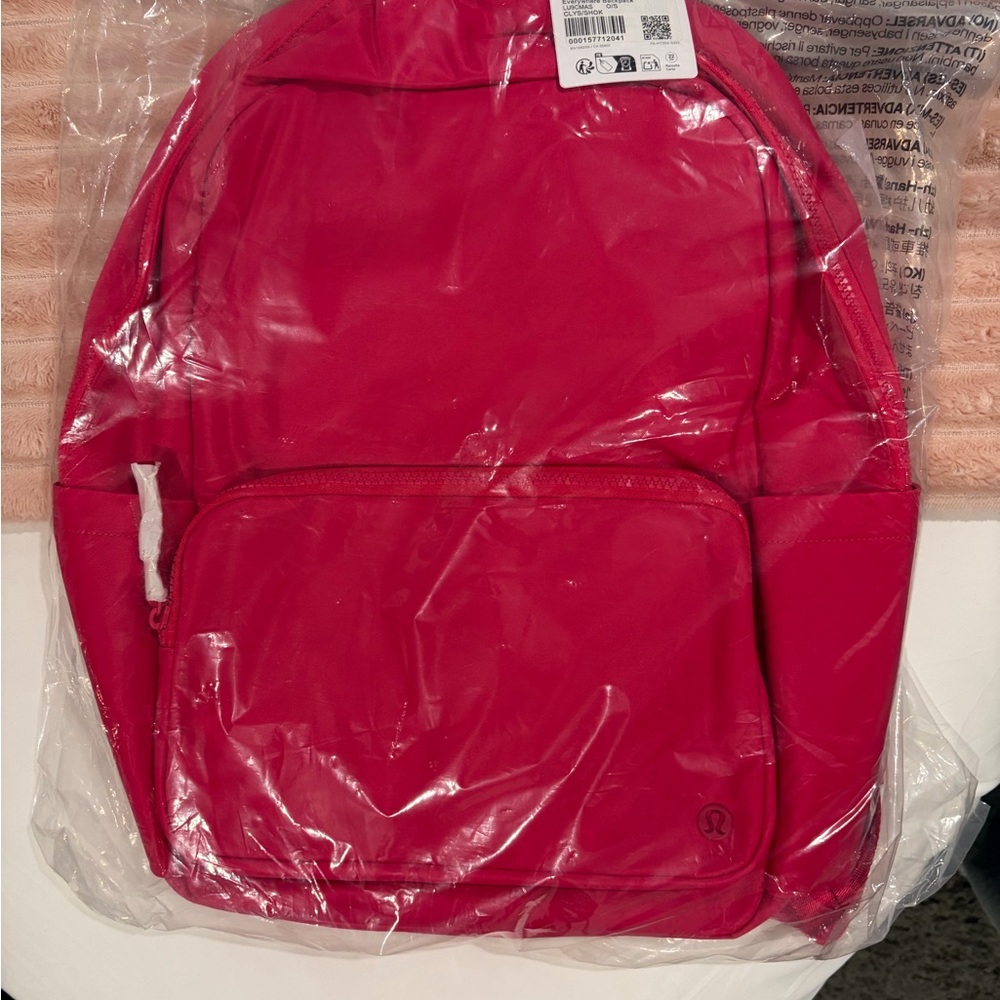 NWT Lululemon Vibrant Calypso Pink Everywhere Backpack 22L - Picture 5 of 5